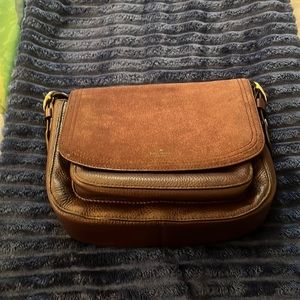 Crossbody bag. Gorgeous bag. In excellent conditions. No flaws inside or out.